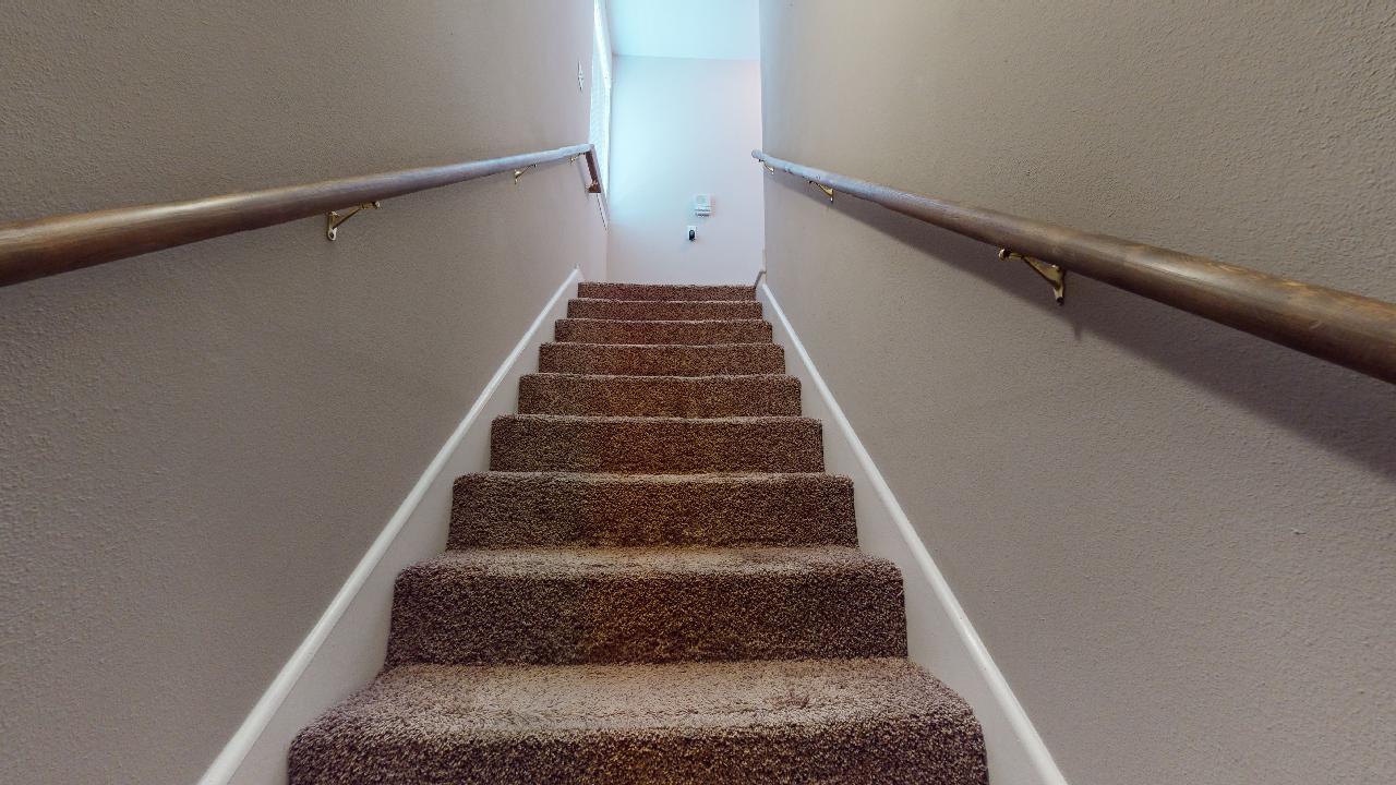 Unit B property image