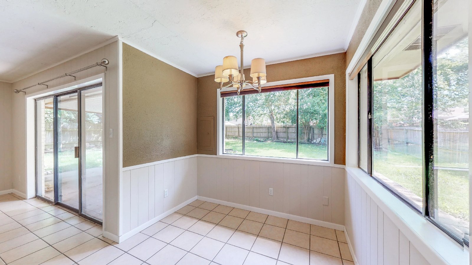 1418 Magnolia property image