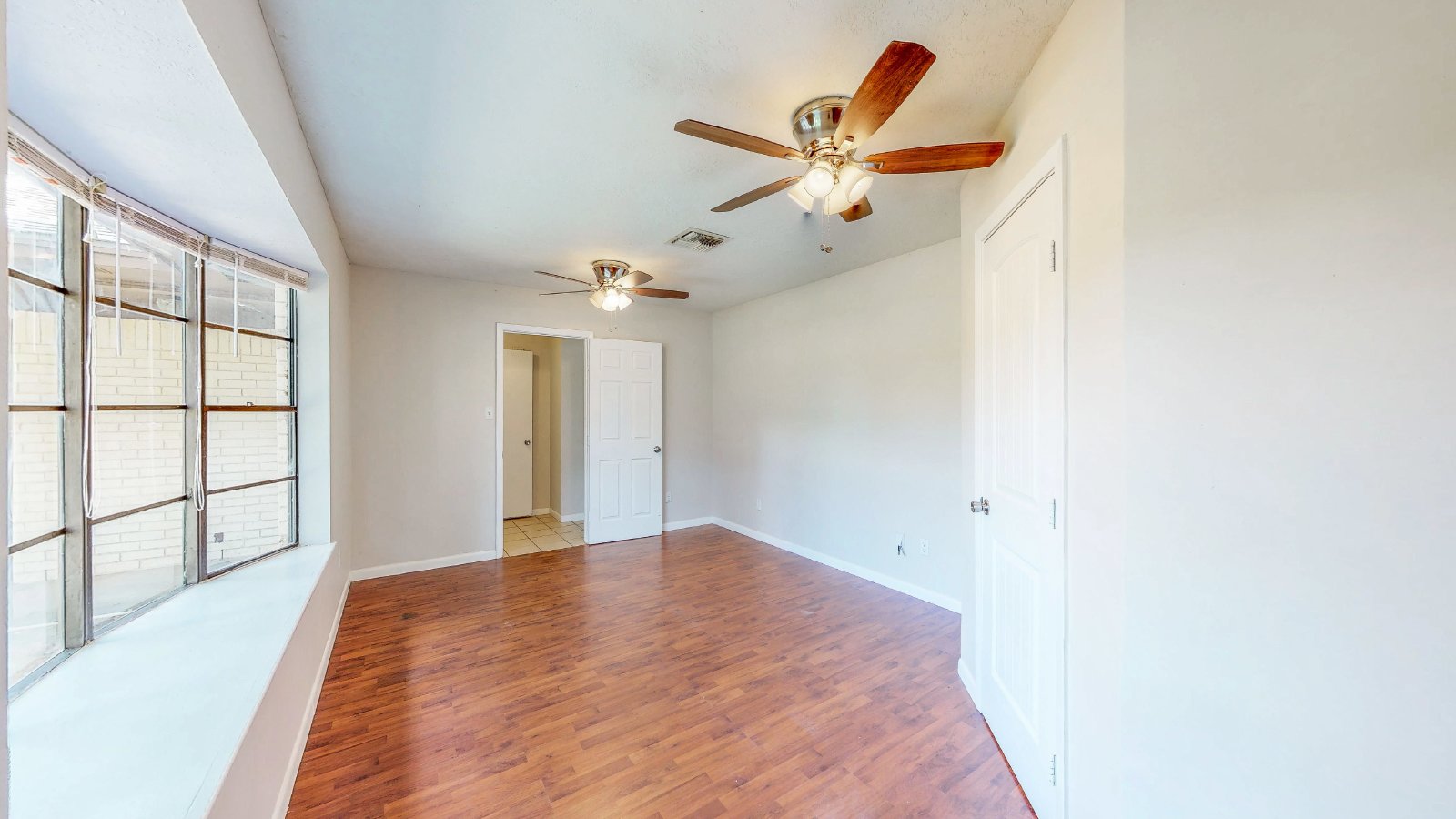 1418 Magnolia property image