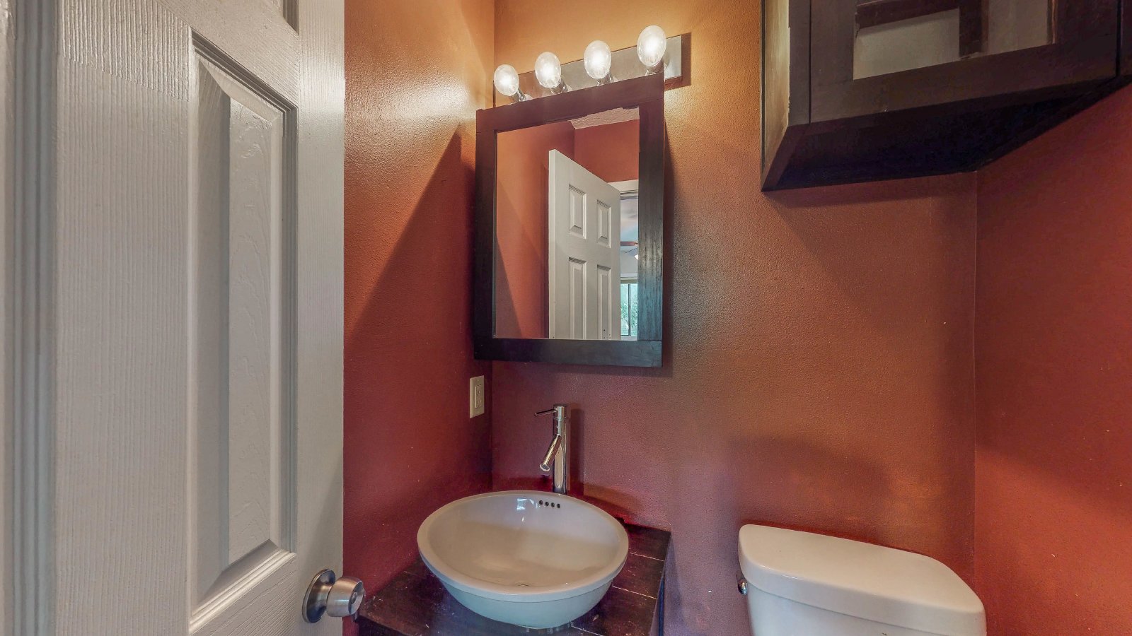 1418 Magnolia property image