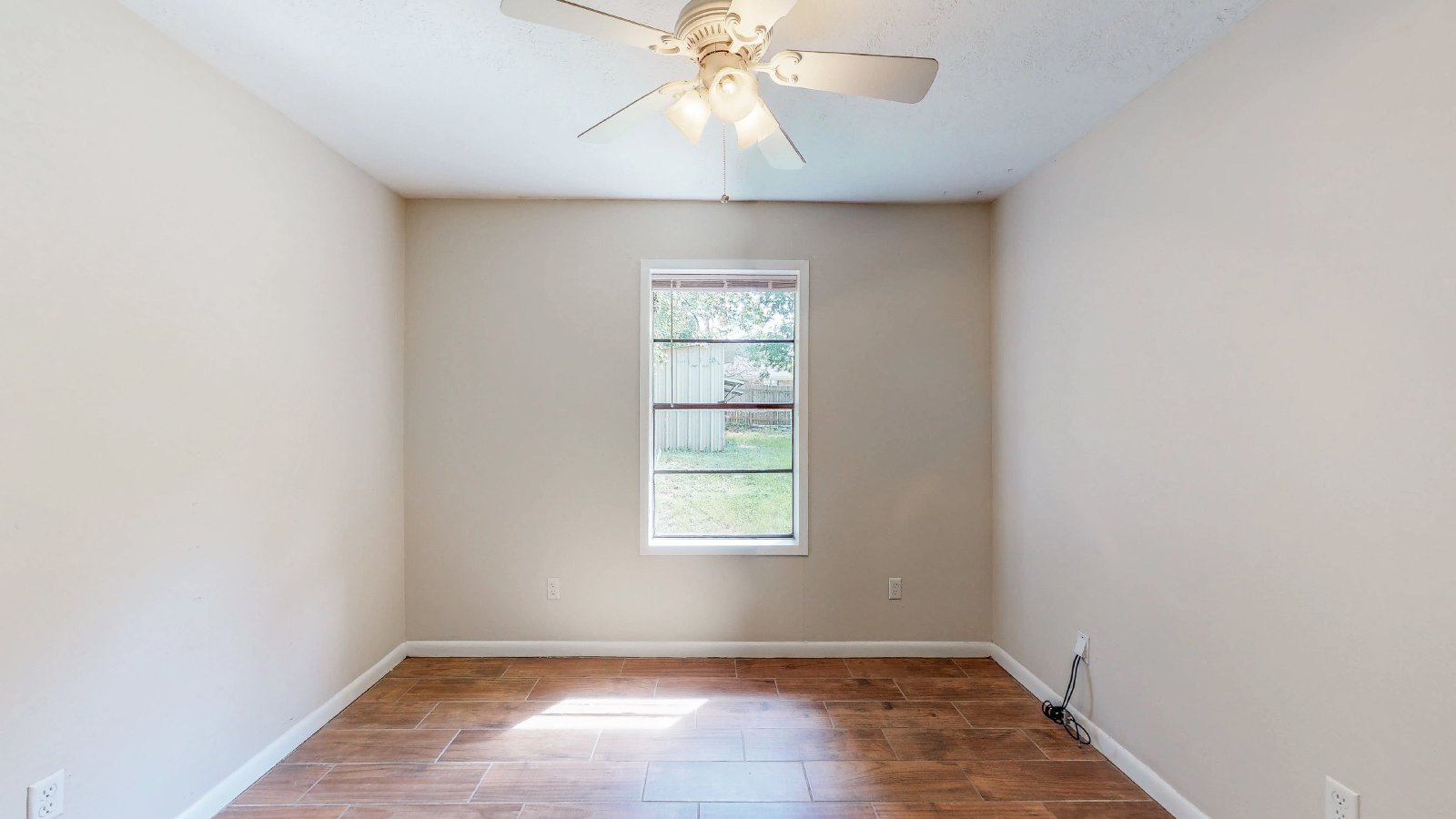 1418 Magnolia property image