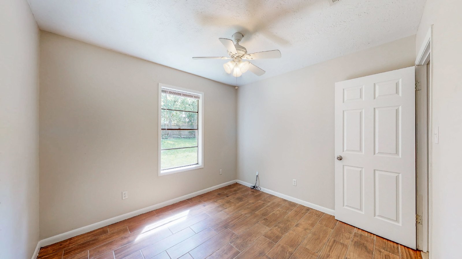 1418 Magnolia property image