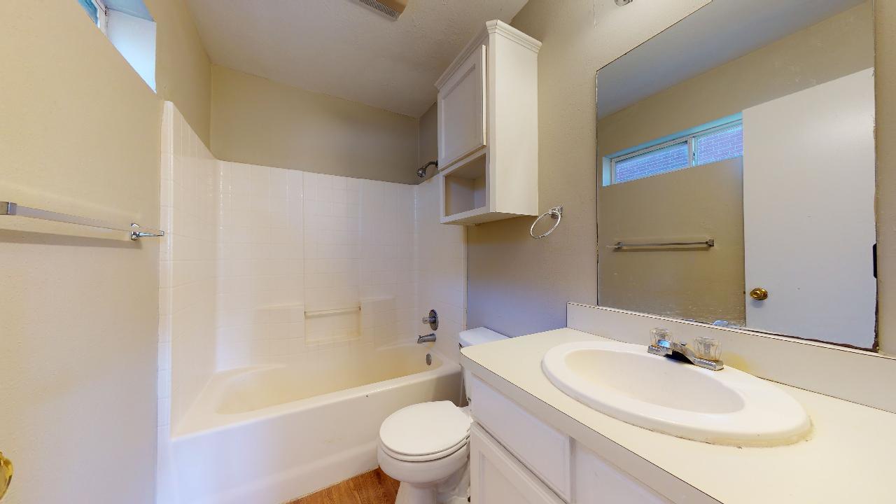 1511 Hollowhill B property image