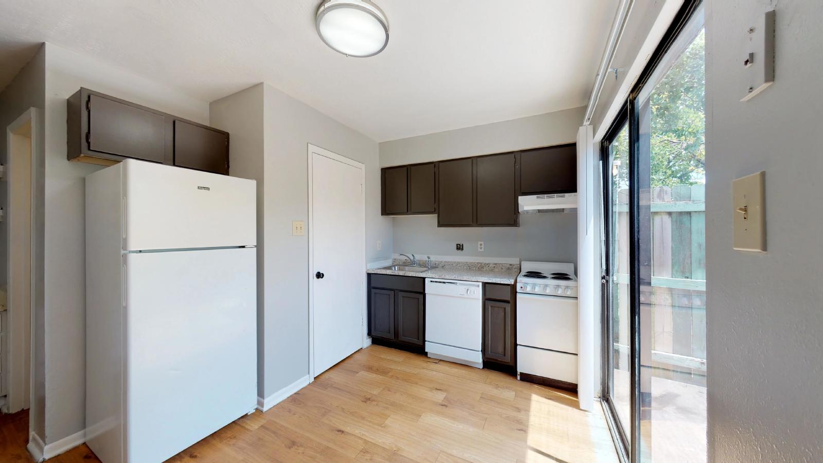 725 Peppertree Dr Apt 1 property image