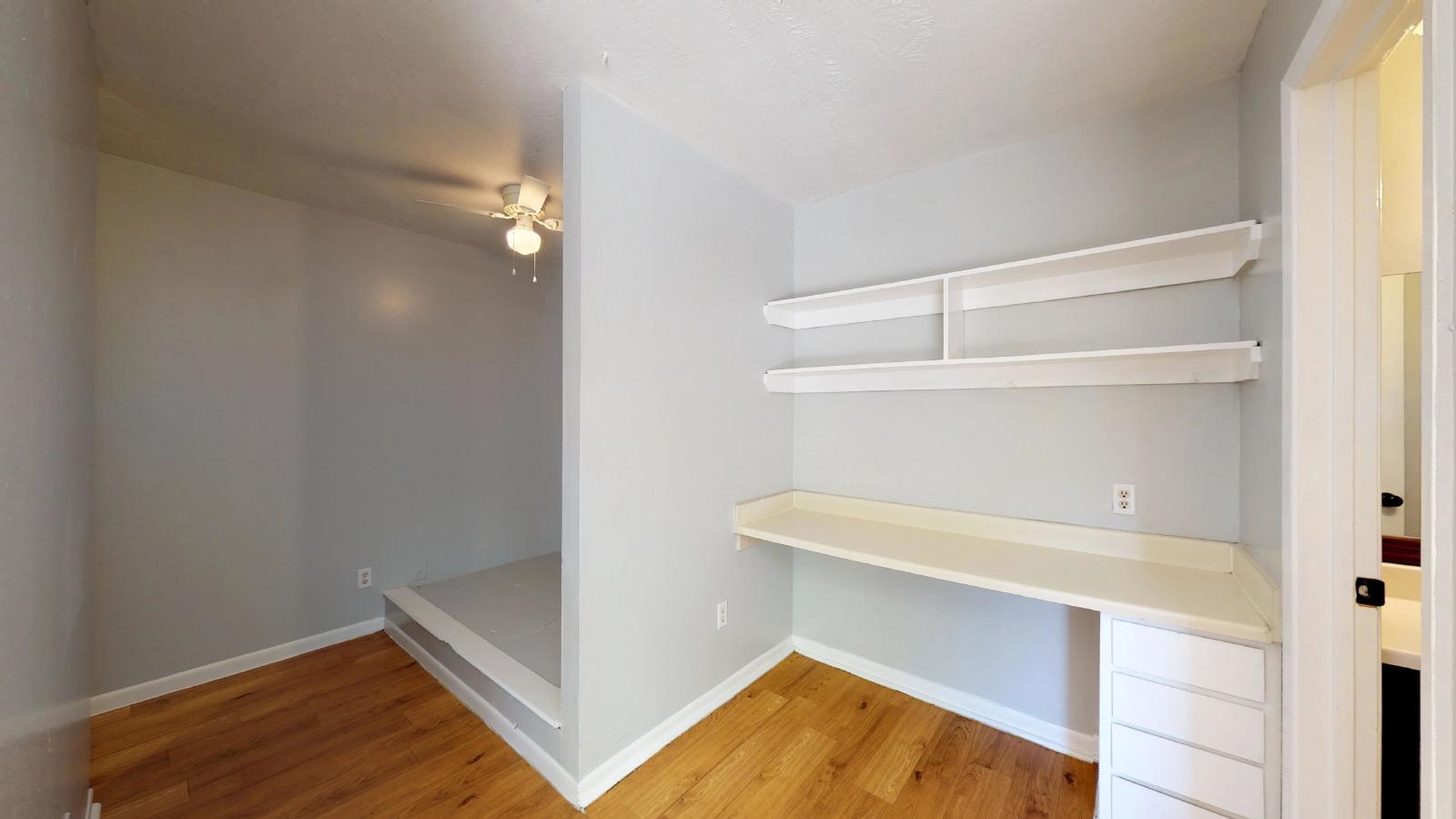 725 Peppertree Dr Apt 1 property image