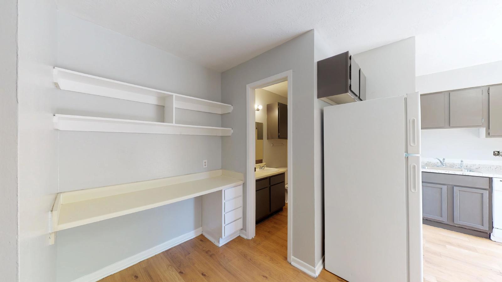 725 Peppertree Dr Apt 1 property image