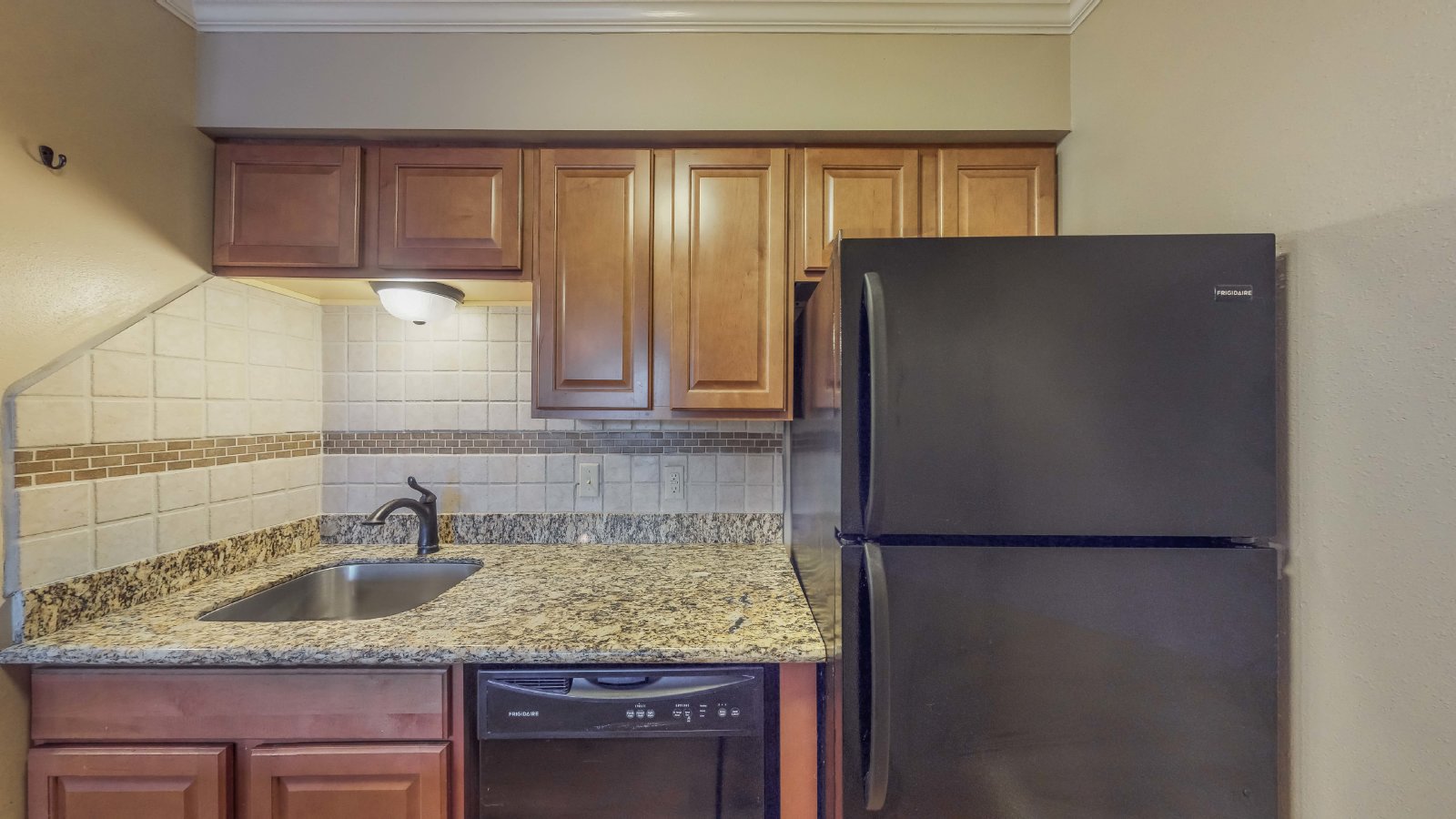 904 University Oaks #124 property image