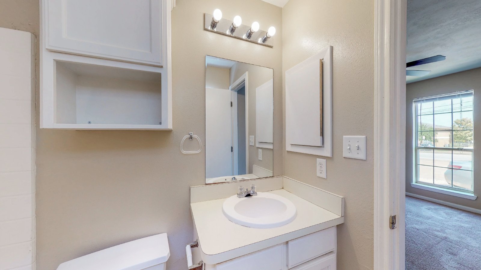 1507 Hollowhill Drive B property image