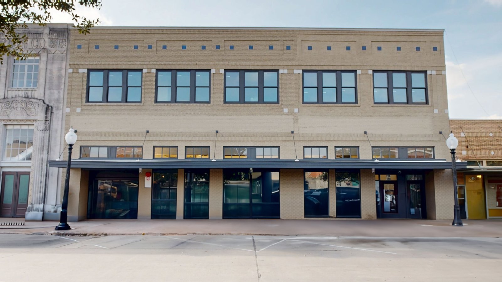 206 N Main 128 property image