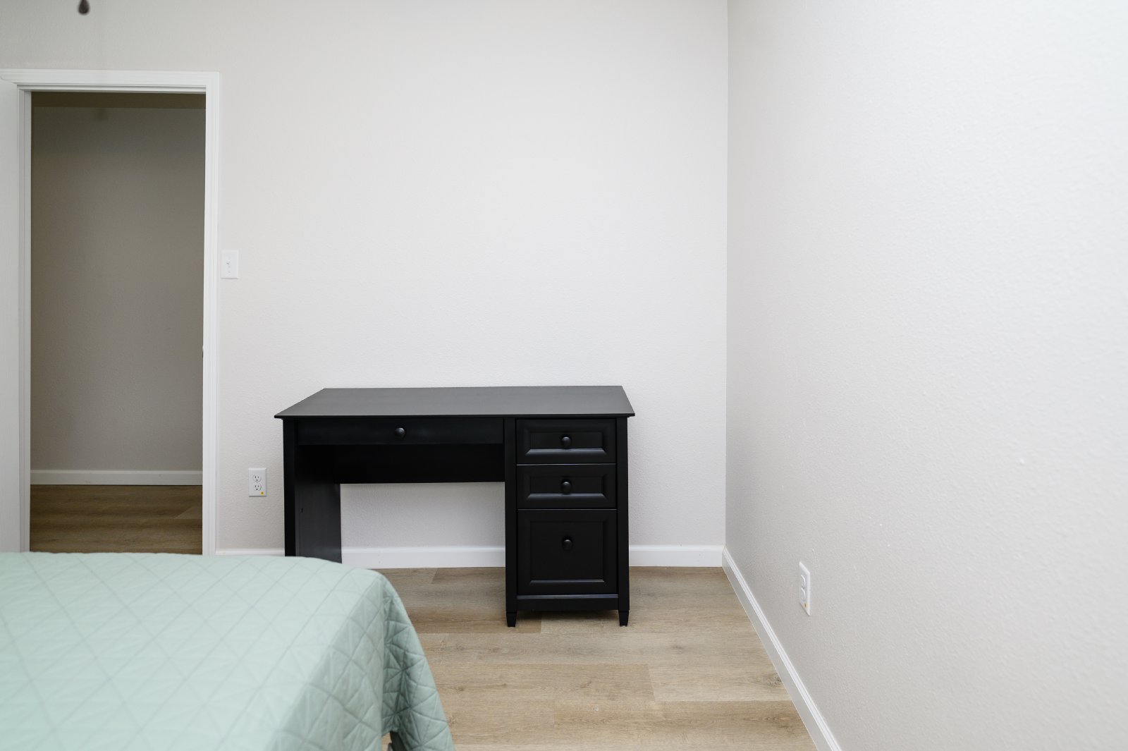 Suite C property image