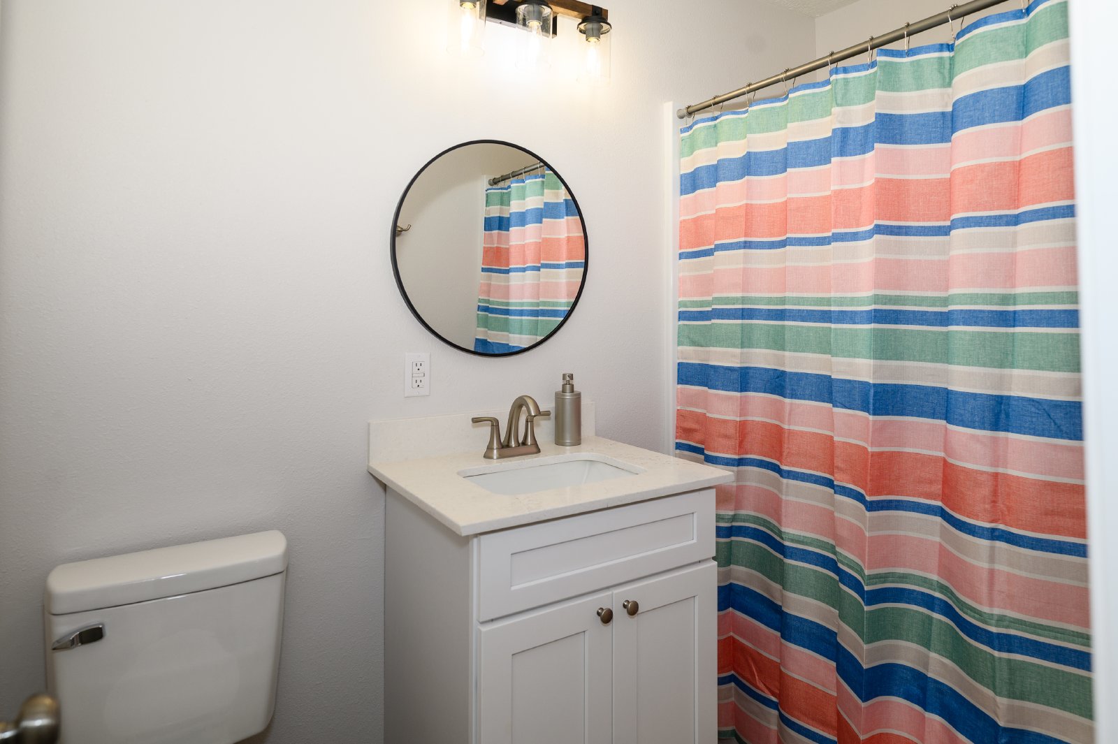 Suite C property image