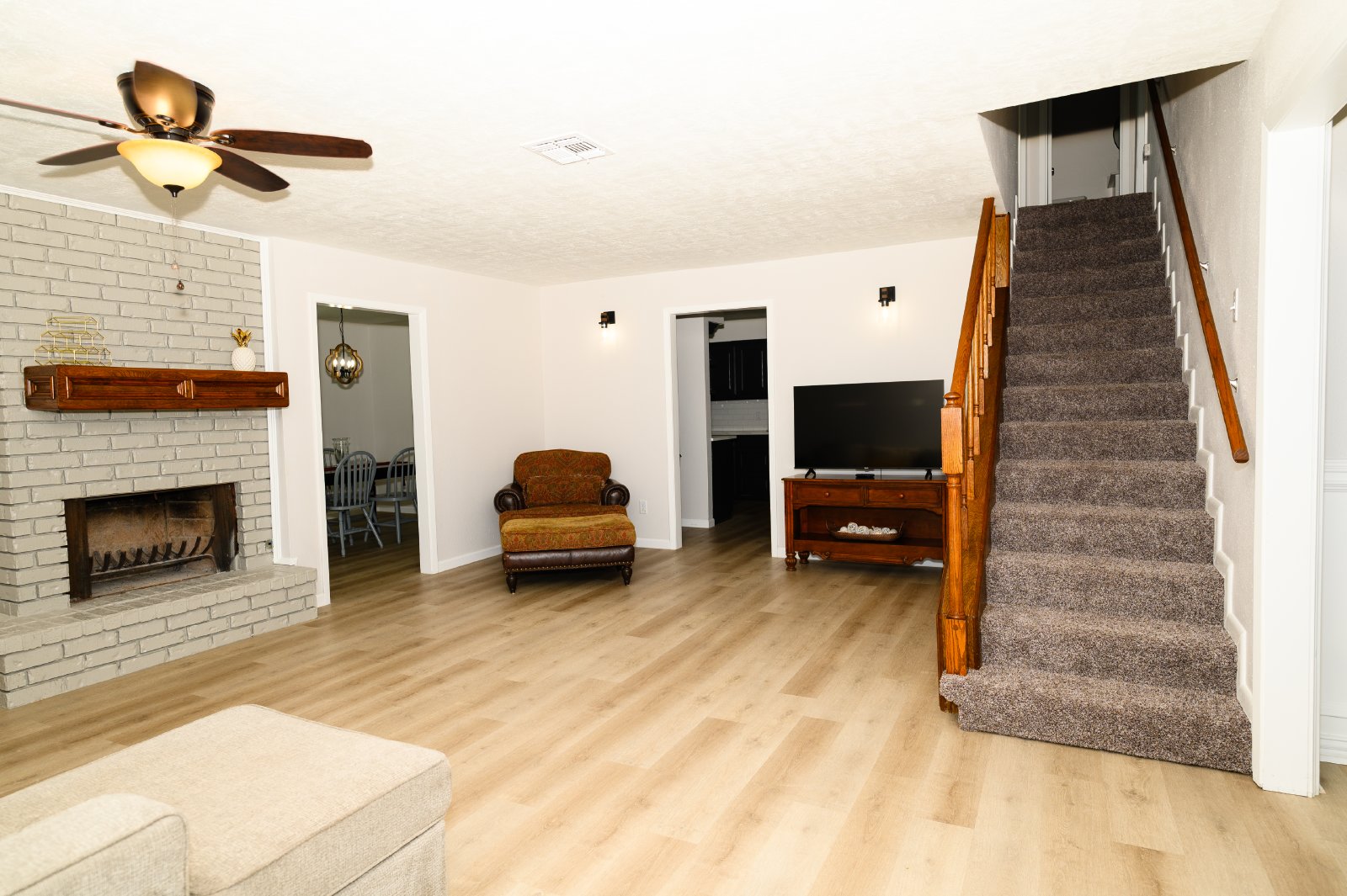 Suite C property image