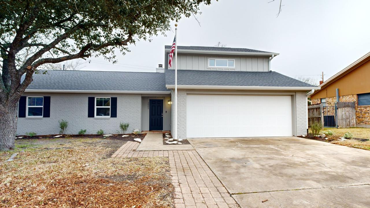 Suite C property image