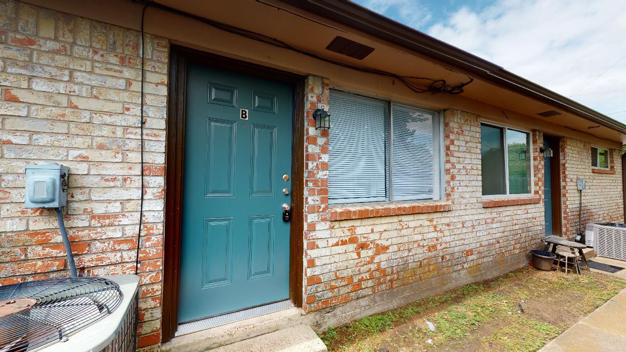 213 Ehlinger B property image
