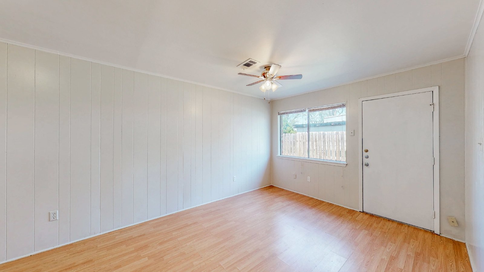 213 Ehlinger B property image