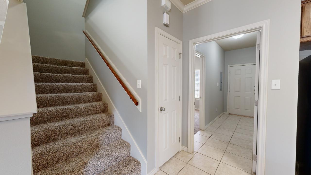 211 Forest Room B property image