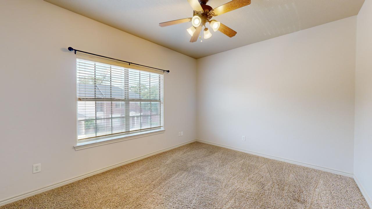 211 Forest Room B property image