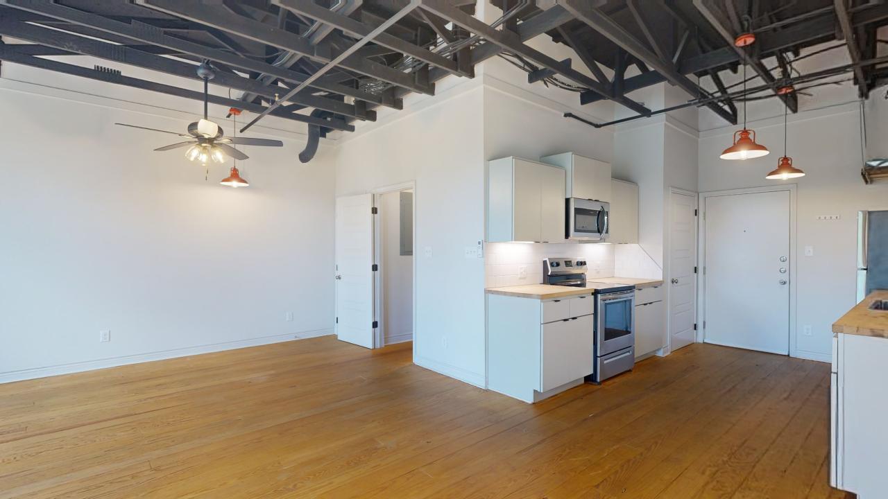 305 W 27th Street, Suite 337 property image