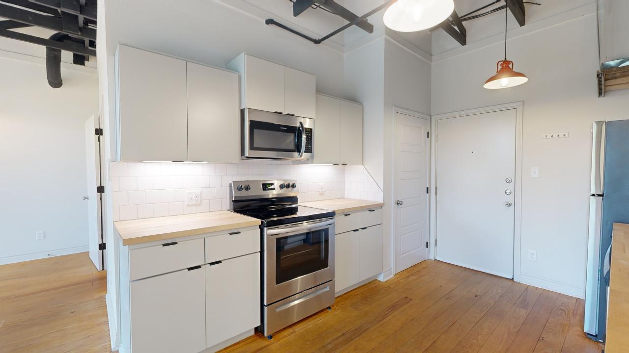 305 W 27th Street, Suite 337 property image