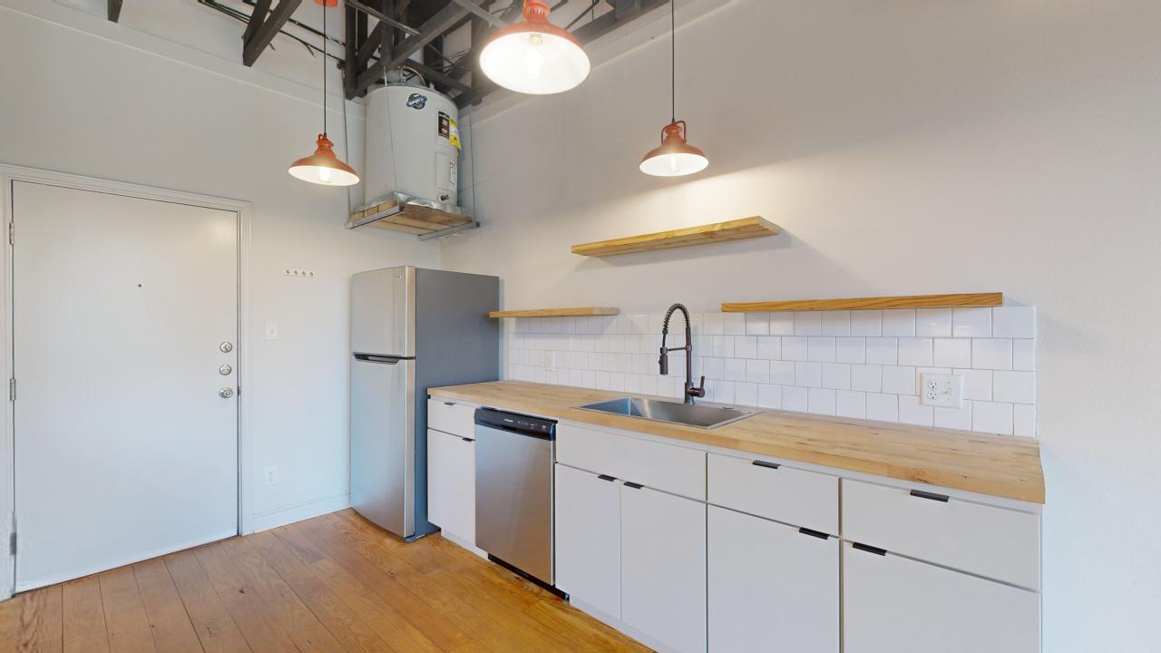 305 W 27th Street, Suite 337 property image
