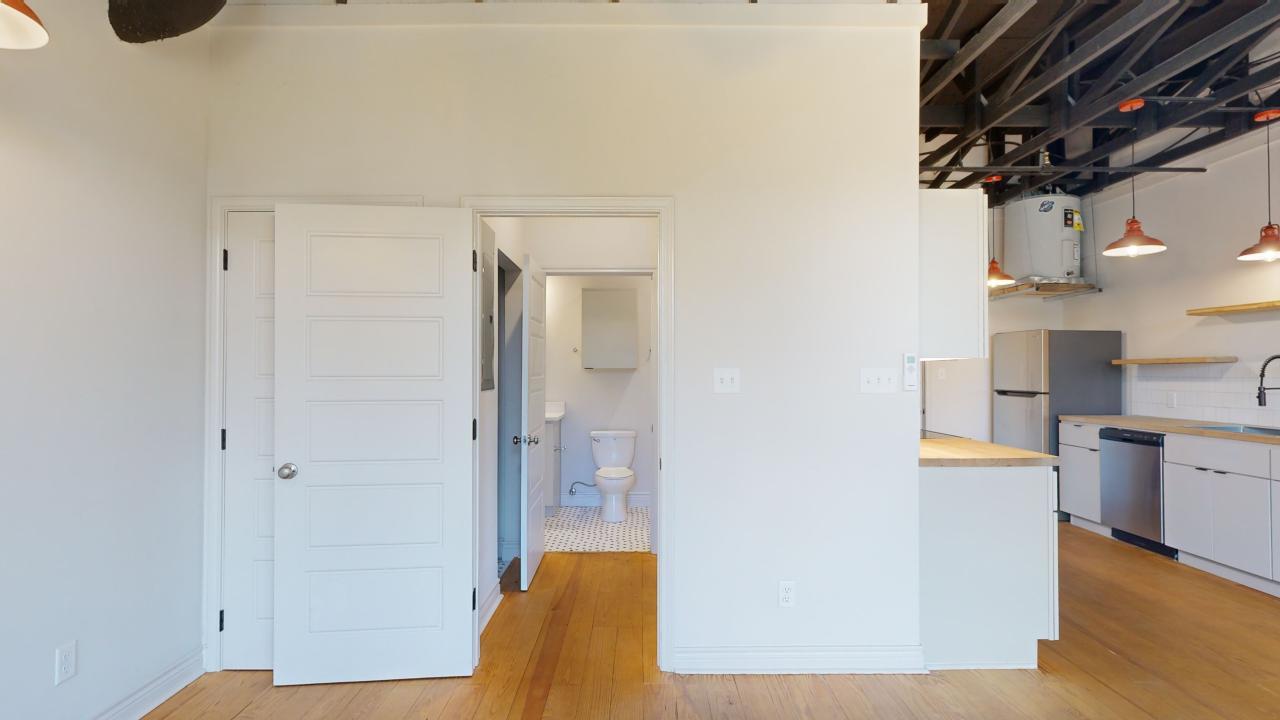 305 W 27th Street, Suite 337 property image
