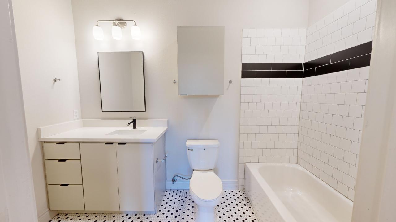 305 W 27th Street, Suite 337 property image