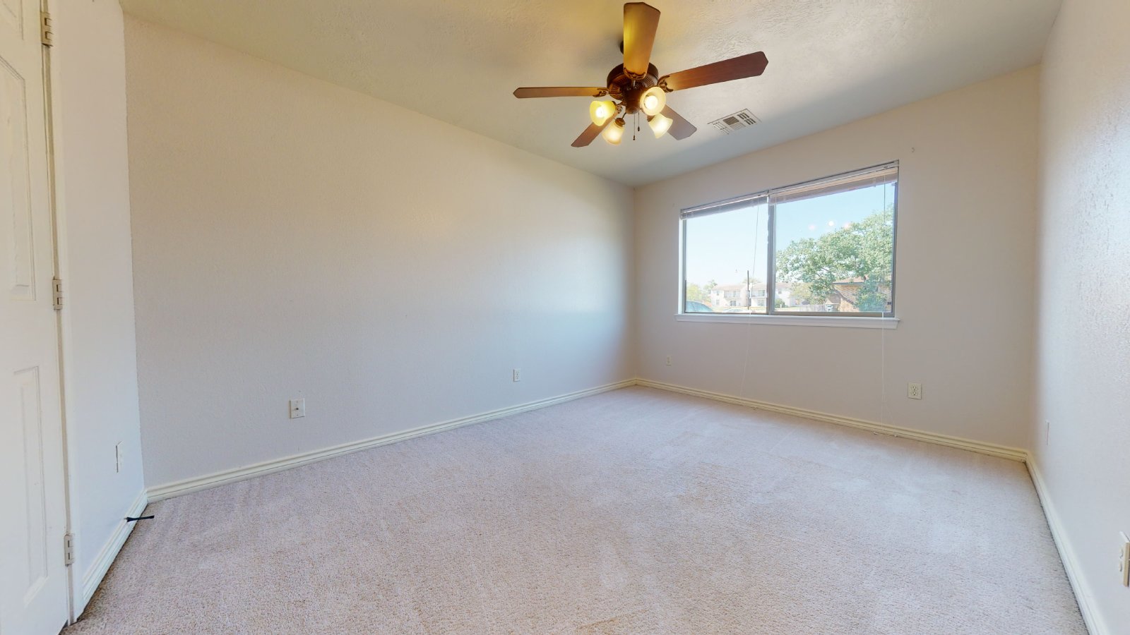 1915 Pine Tree B property image