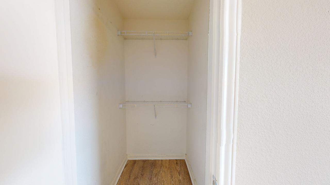 523 Southwest Pkwy room C property image