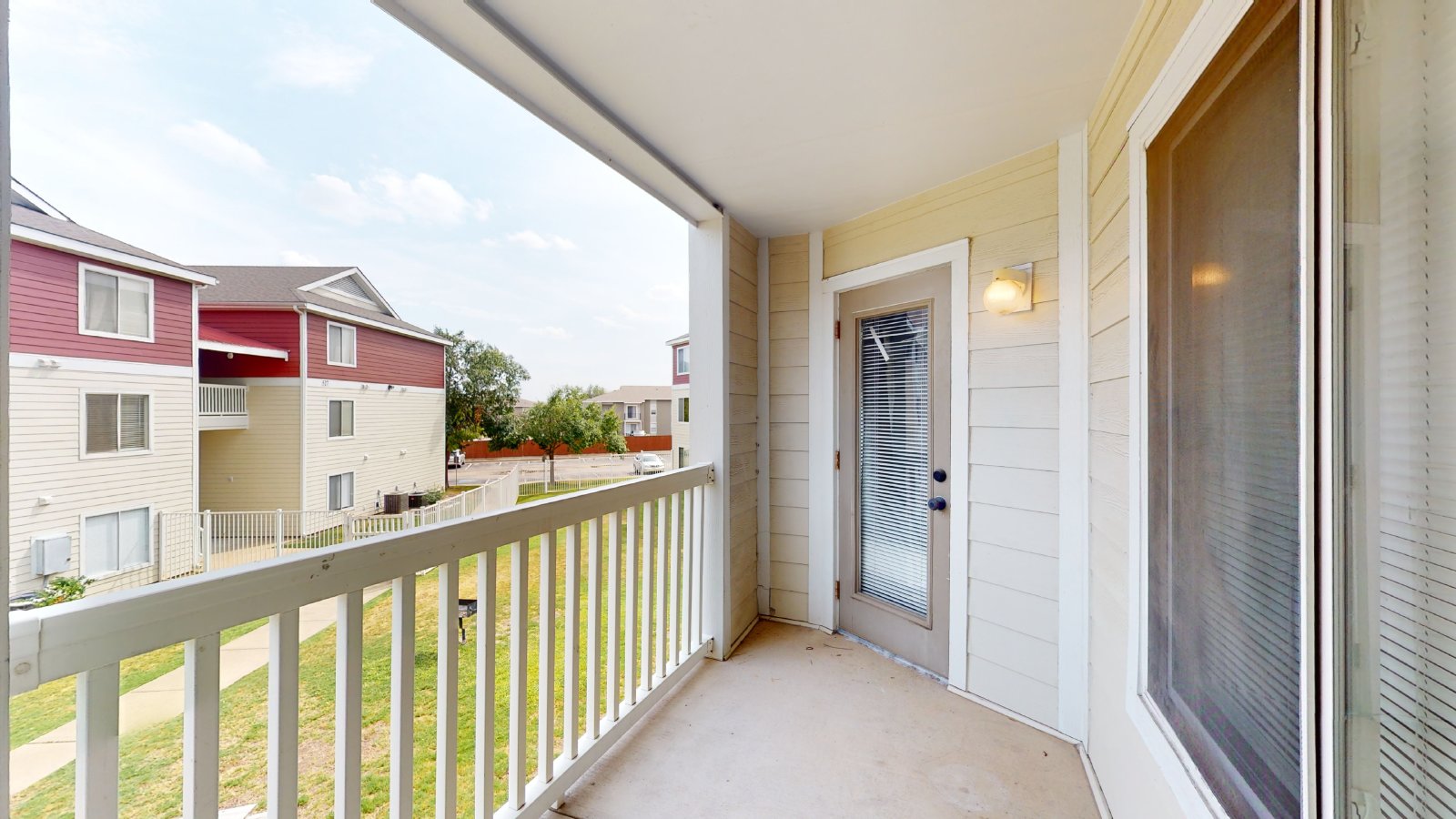 523 Southwest Pkwy room C property image