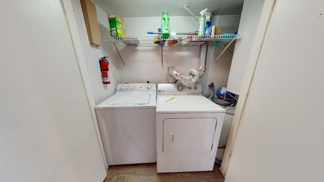 523 Southwest Pkwy room C property image