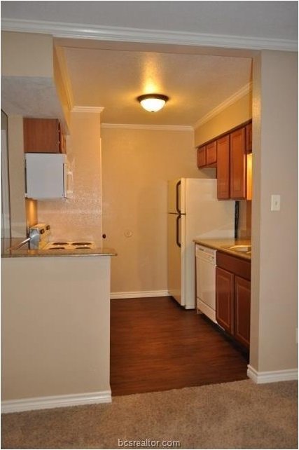 904 University Oaks #082 property image