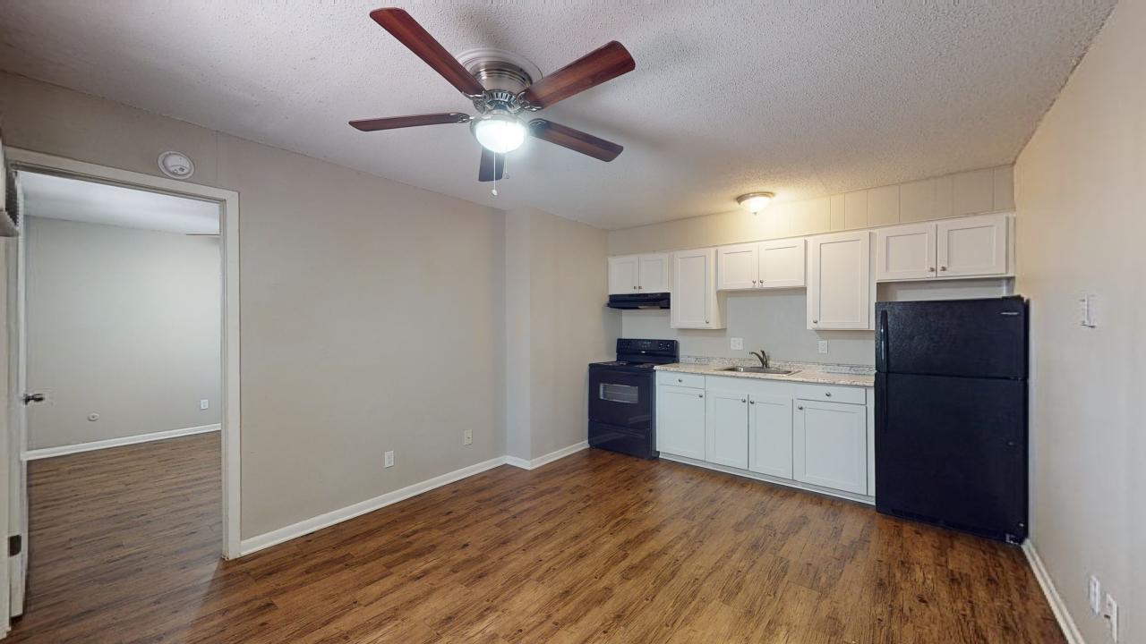 Unit 13 property image