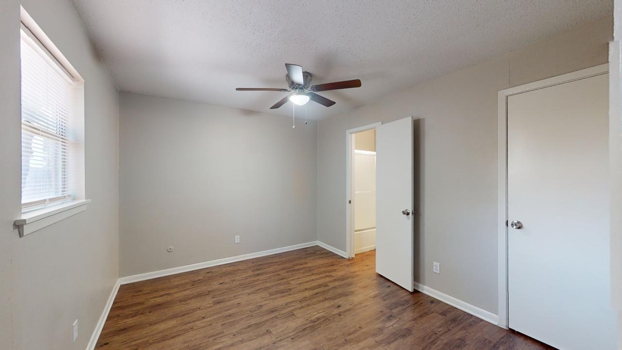Unit 13 property image