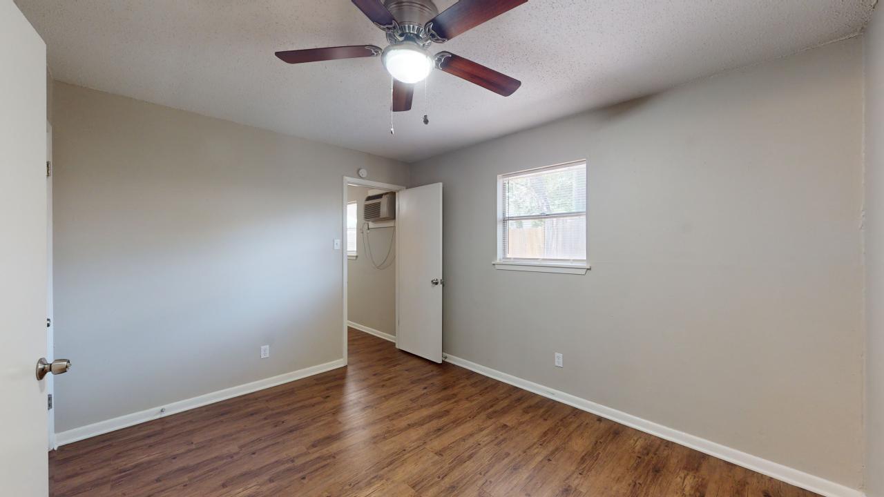 Unit 13 property image