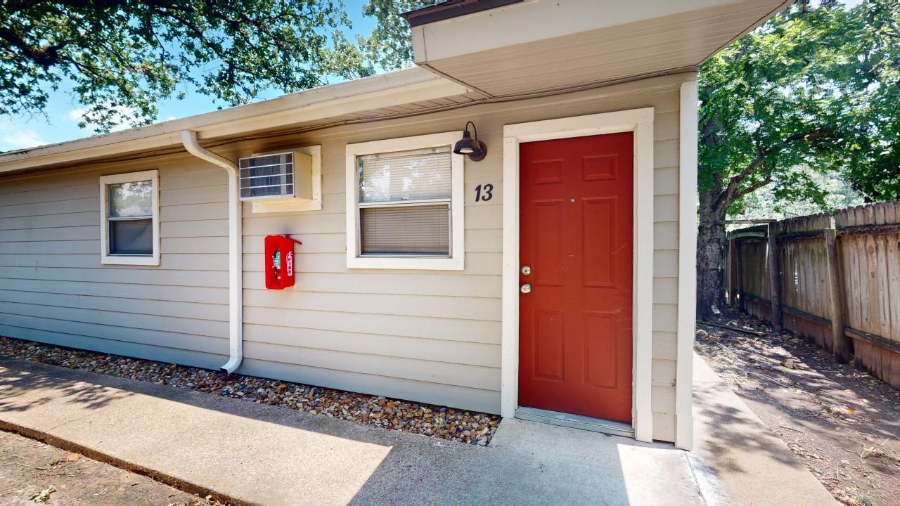Unit 13 property image