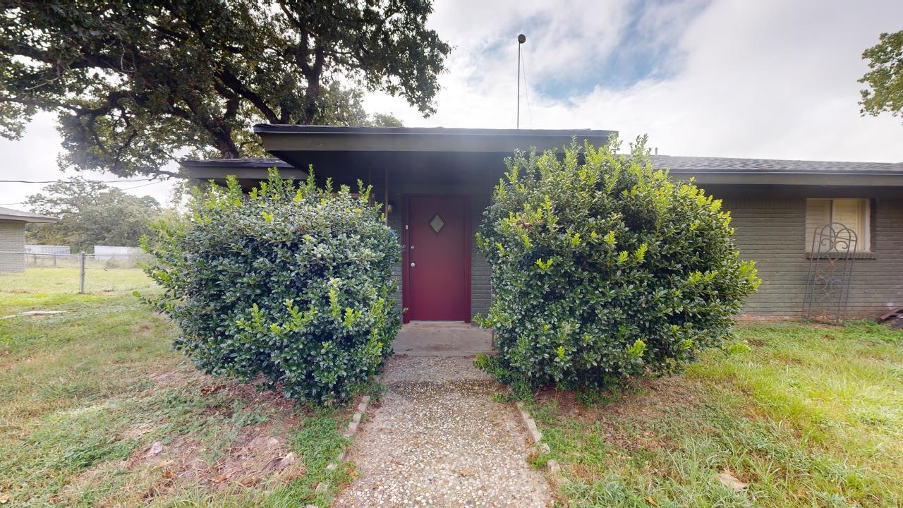 #11 property image