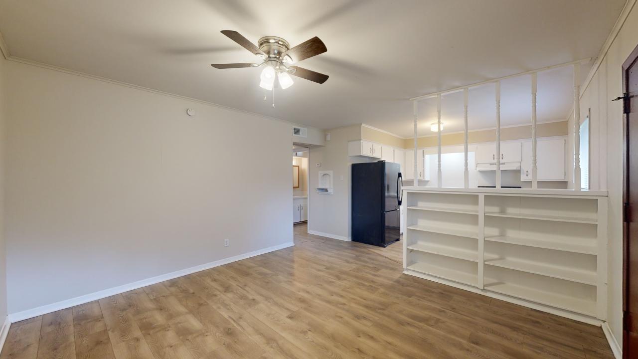 #11 property image