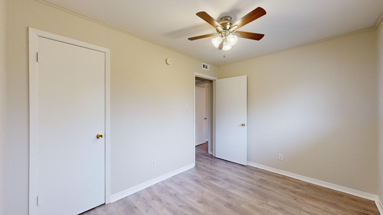 #11 property image