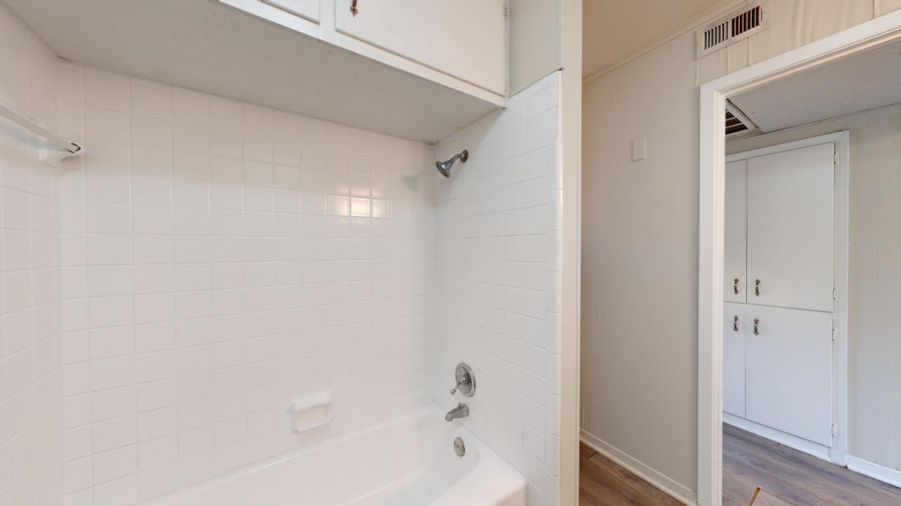 #11 property image