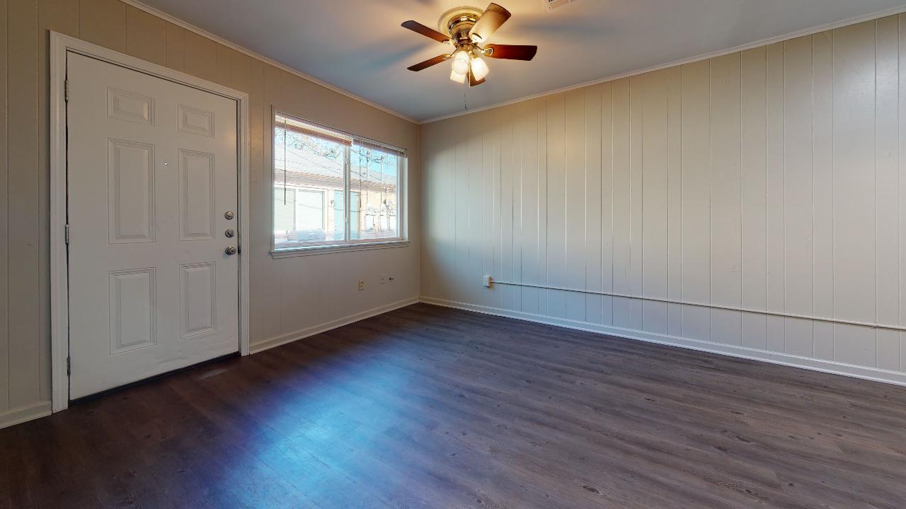206 Lynn-B property image