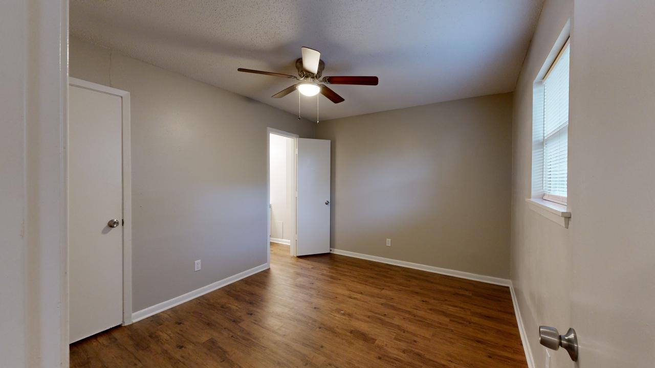 Unit 14 property image