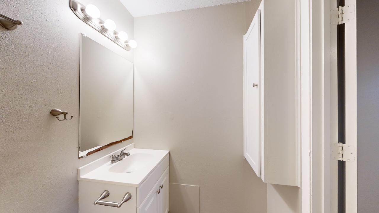 Unit 14 property image