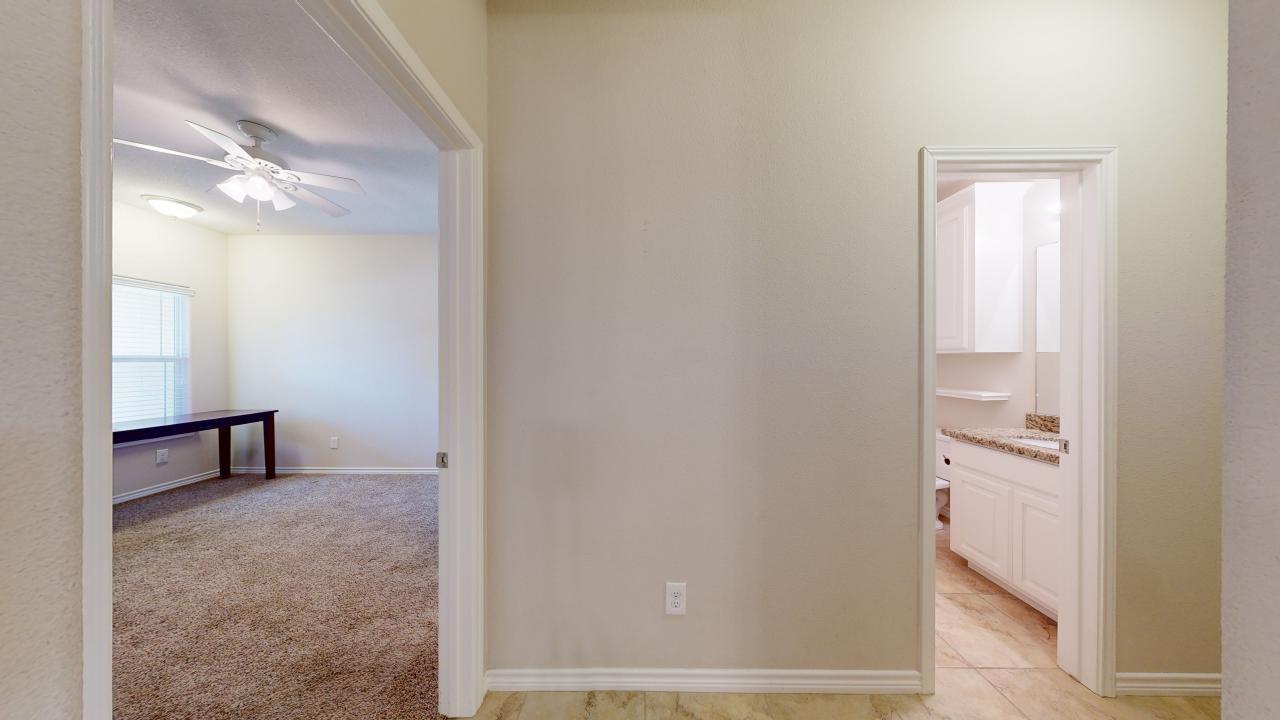 Unit B property image