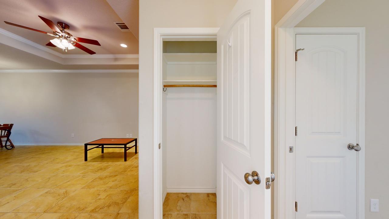 Unit B property image