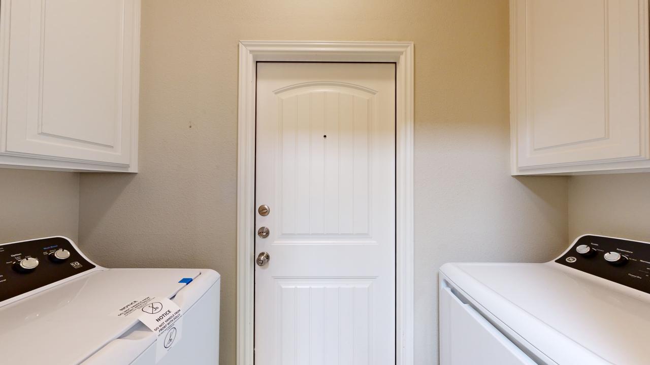 Unit B property image