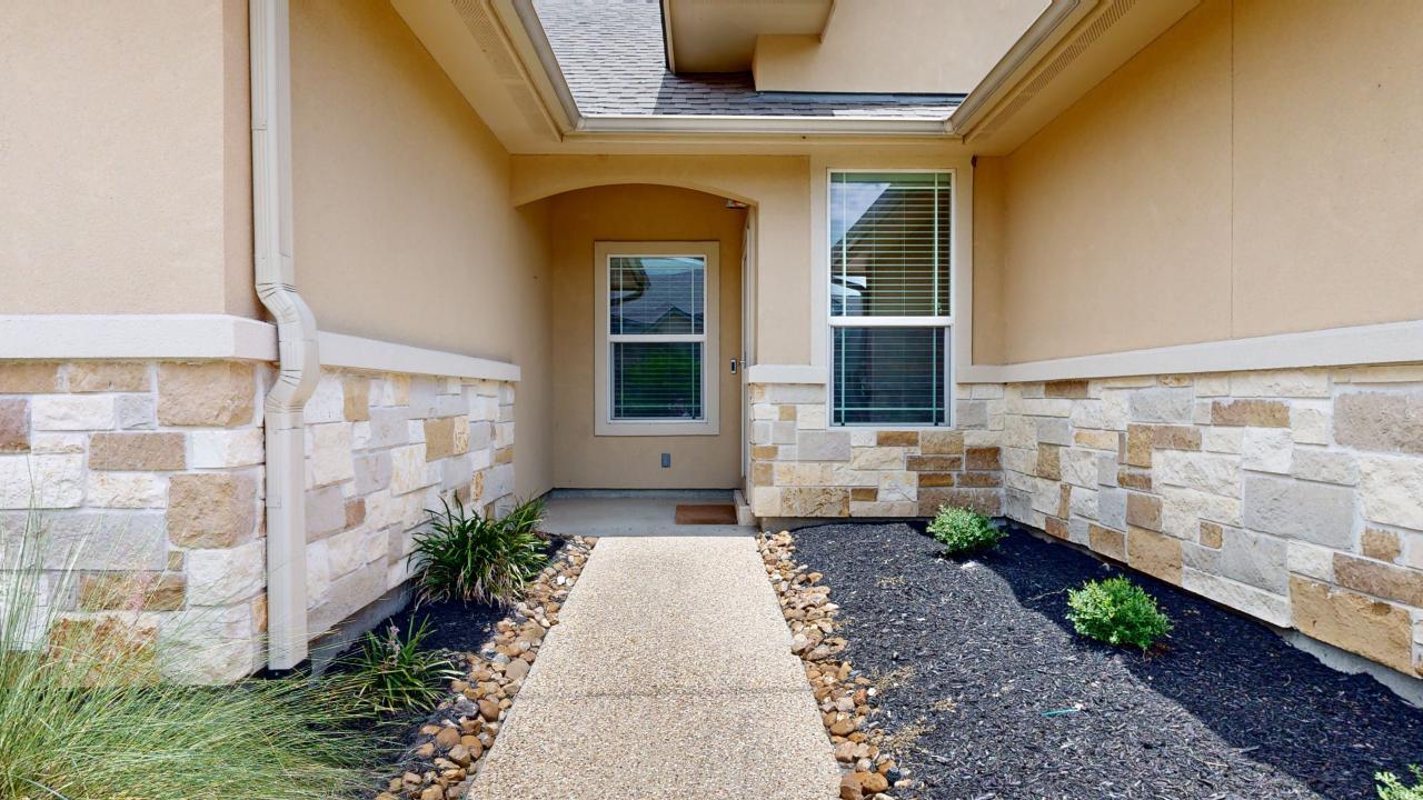 Unit B property image