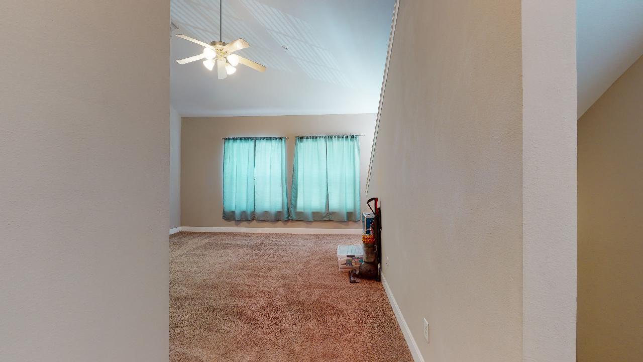 801 Luther Full property image