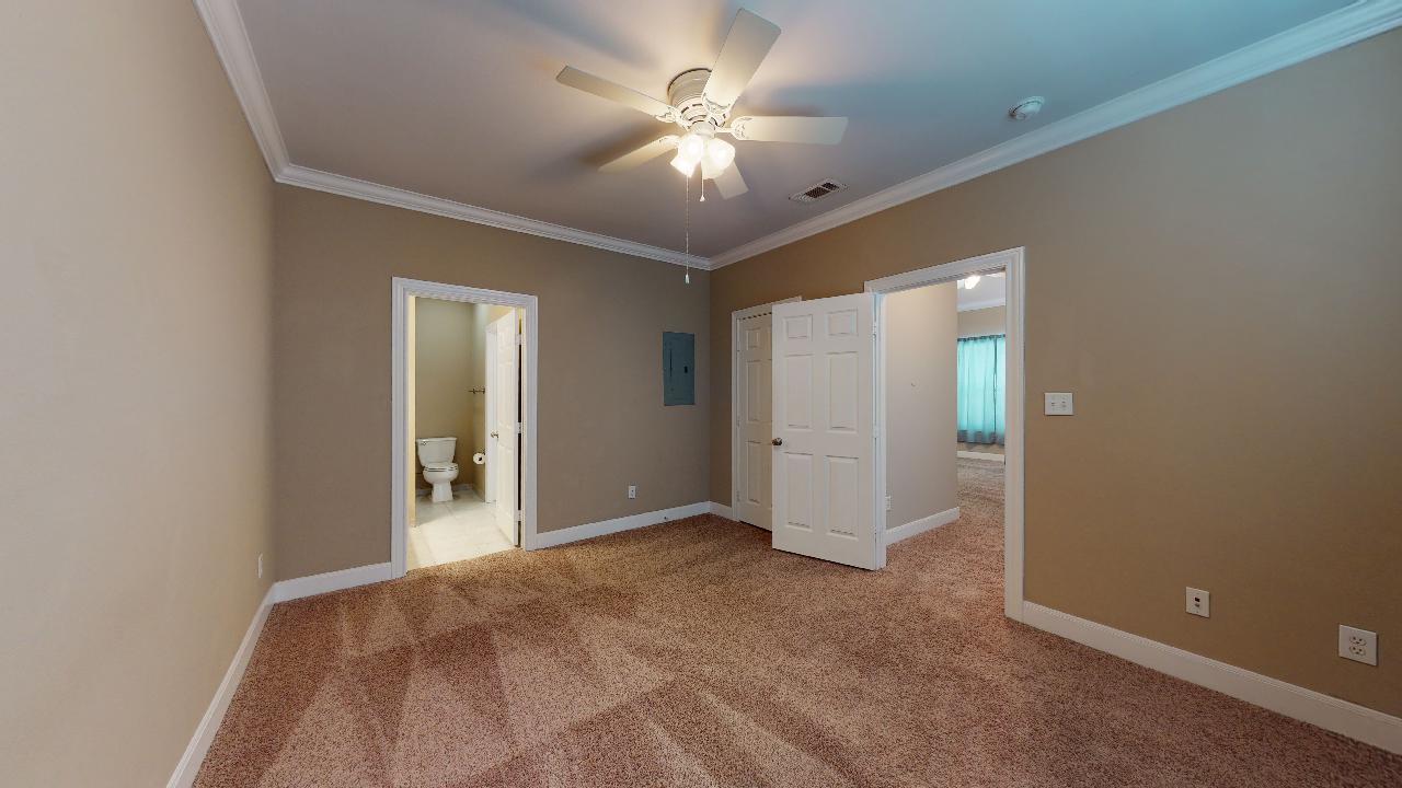 801 Luther Full property image