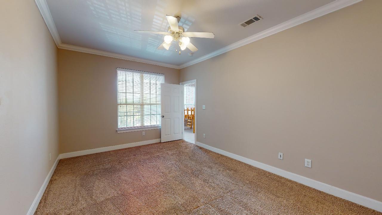 801 Luther Full property image