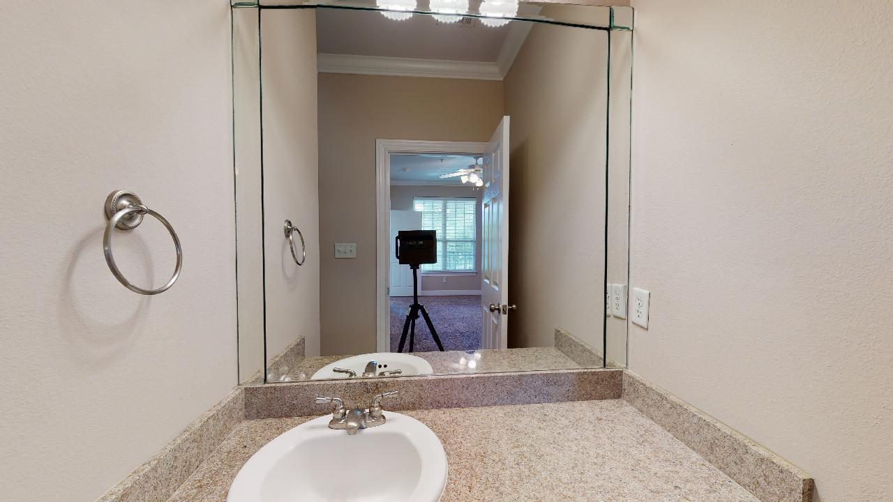 801 Luther Full property image